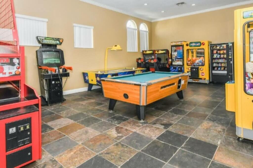 Attractive Townhome Near Holiday home *