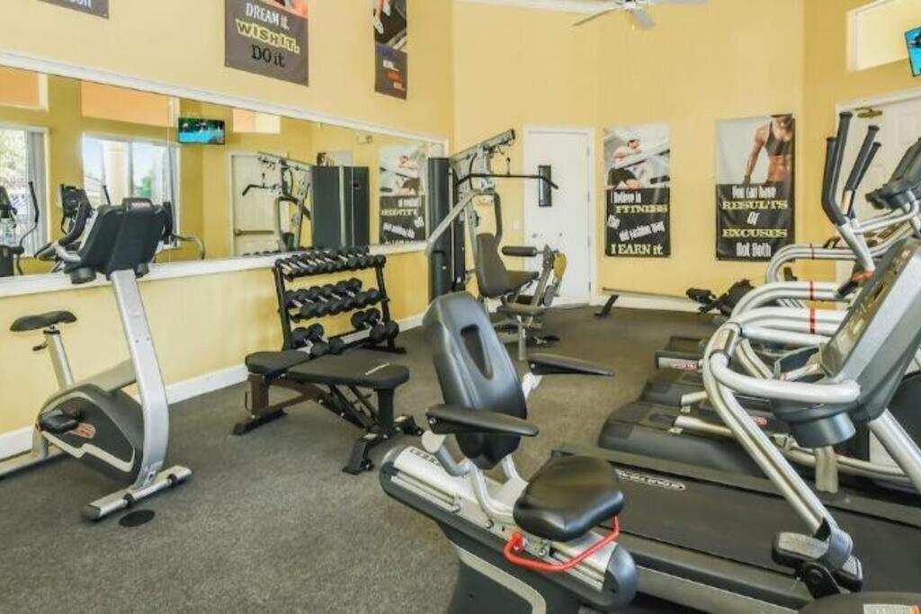 Attractive Townhome Near Holiday home