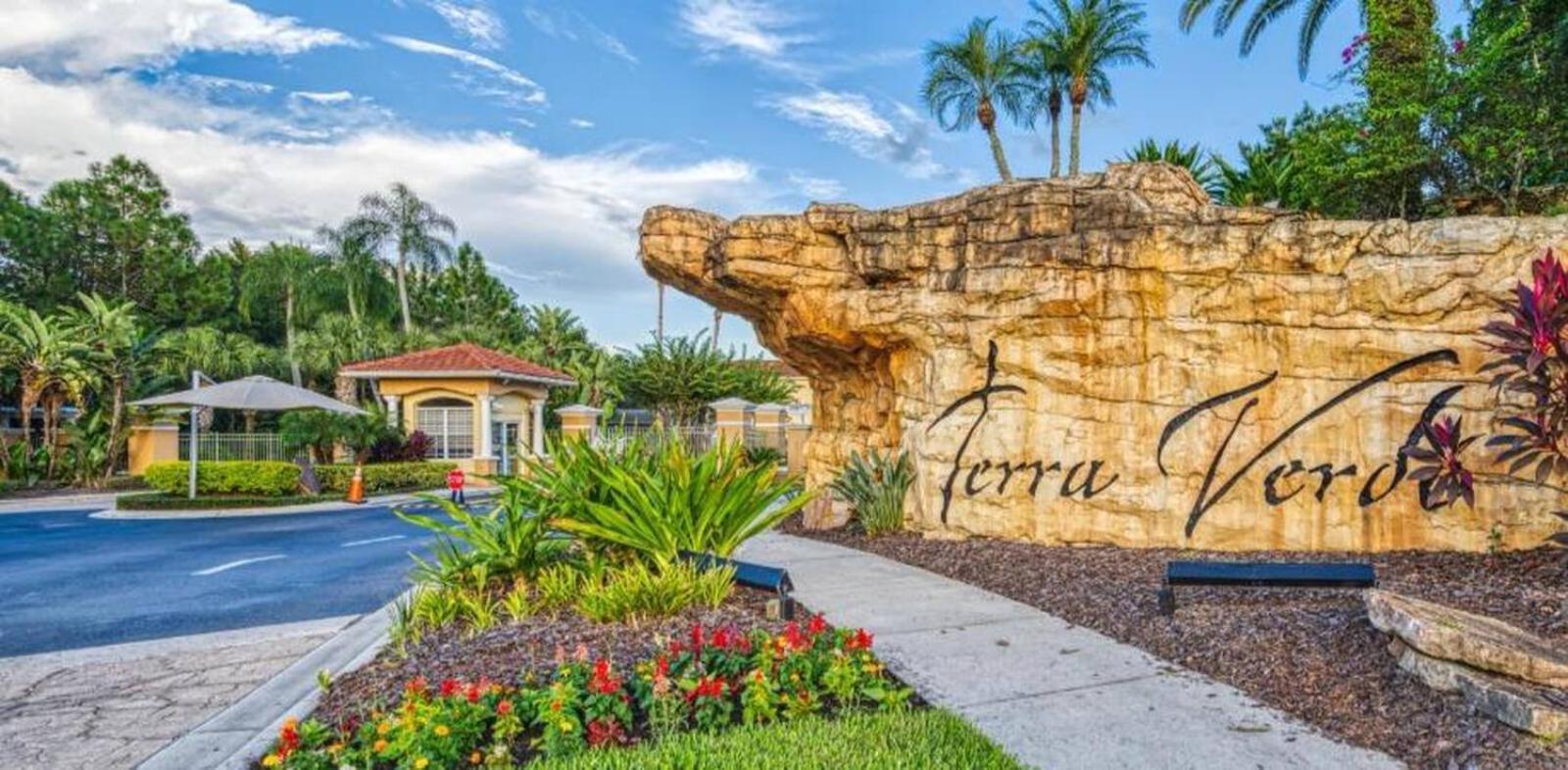 Attractive Townhome Near Holiday home