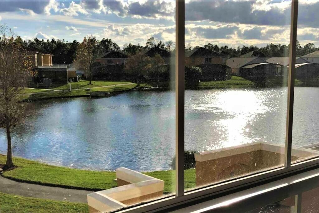 Attractive Townhome Near