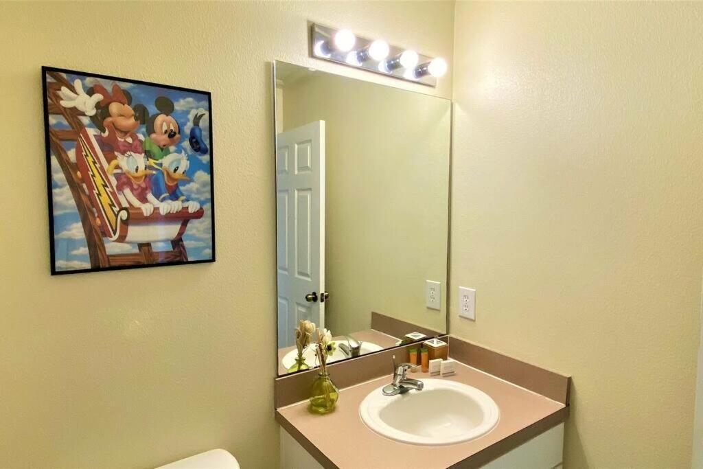 Attractive Townhome Near Holiday home