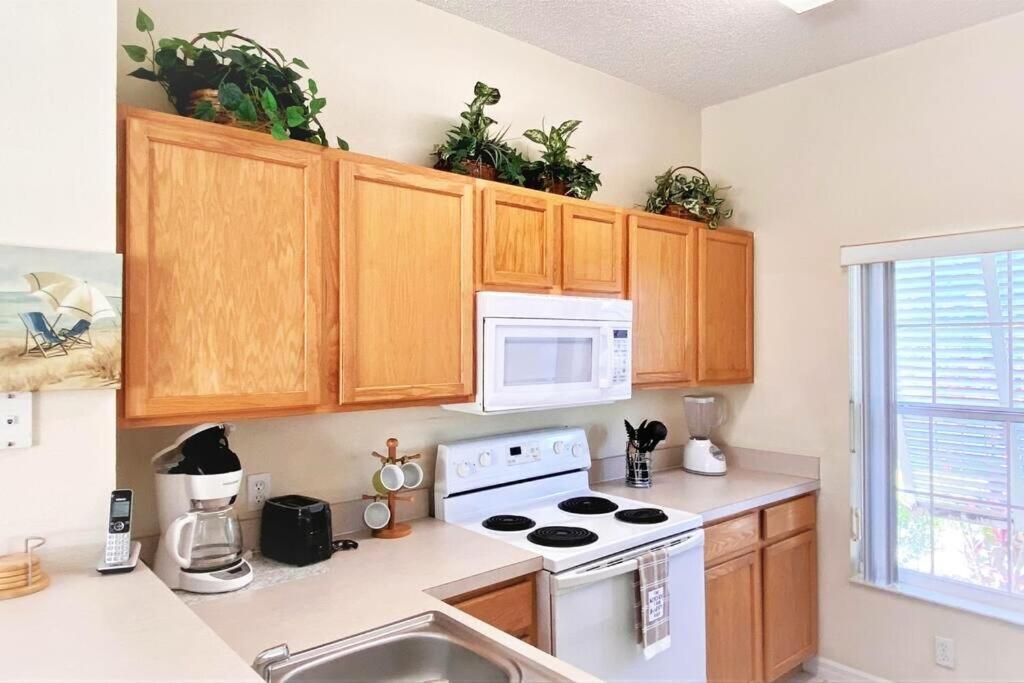 Attractive Townhome Near Holiday home Kissimmee